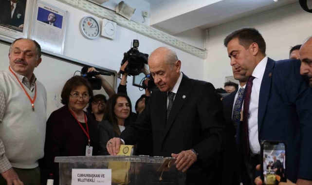 MHP Genel Başkanı Bahçeli oyunu Ankara'da kullandı