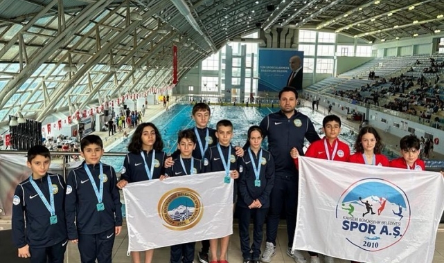 Spor A.Ş sporcuları yüzmede Türkiye Şampiyonası vizesi aldı