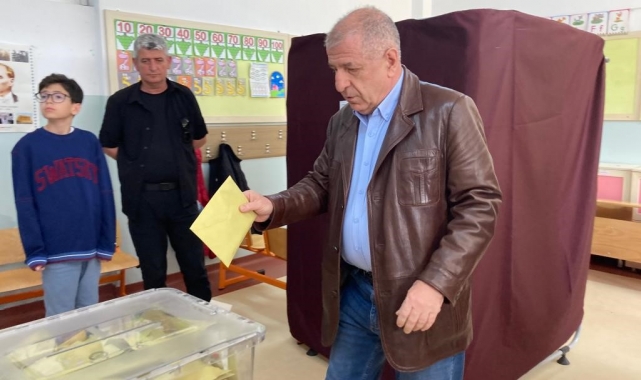 Ümit Özdağ oyunu Ankara'da kullandı
