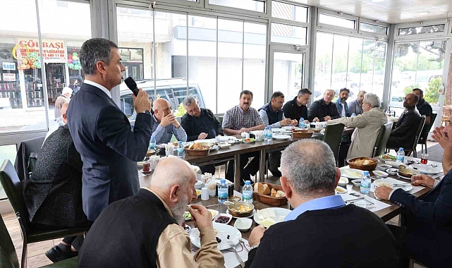 Başkan Şimşek esnafla kahvaltıda buluştu