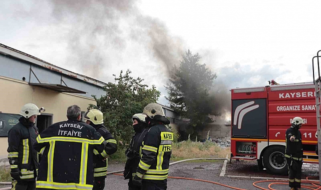 Kayseri'de fabrika yangını 1 saatte söndürüldü