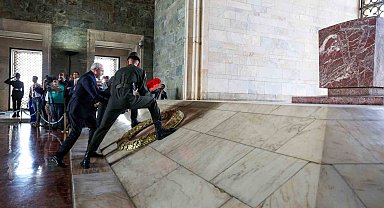Kılıçdaroğlu Lozan Antlaşması'nın 100'üncü yılında Anıtkabir'i ziyaret etti