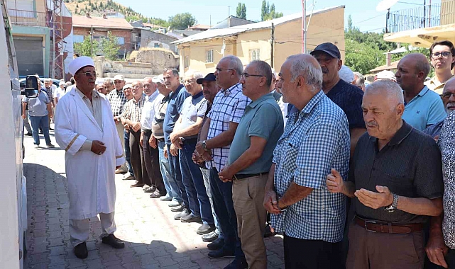 Cenazesi 13 gün sonra bulunan tıp fakültesi öğrencisi toprağa verildi