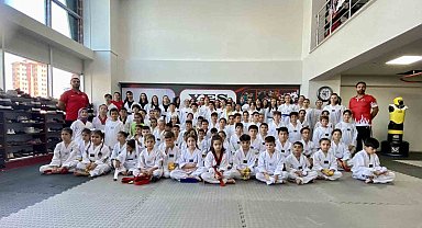 Geleceğin şampiyonları kuşak atladı