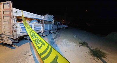 Konya'da Kamyonet ile hafif ticari araç çarpıştı: 1 ölü, 3 yaralı