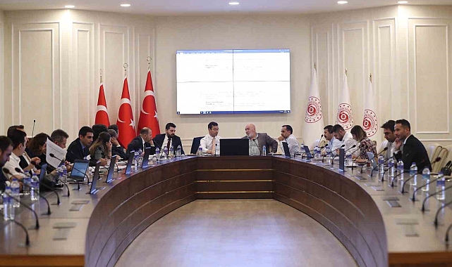 Memurları ilgilendiren 7.Dönem Toplu Sözleşme görüşmelerinde ilk aşama tamamlandı