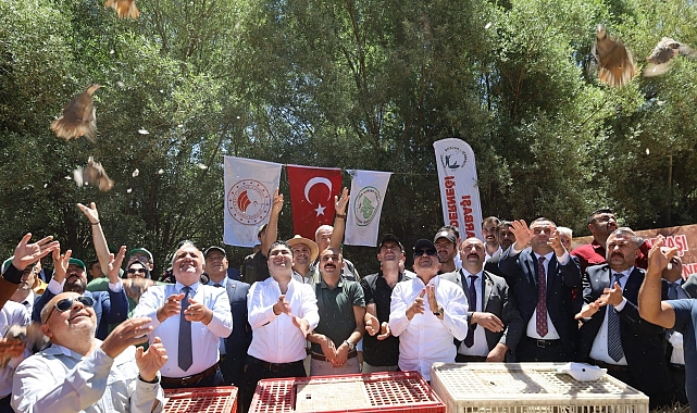 Özdemir; yaban hayatının desteklenmesi programına katıldı