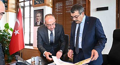 Başkan Kavuş, Bakan Tekin'e DOST Meram'ı anlattı