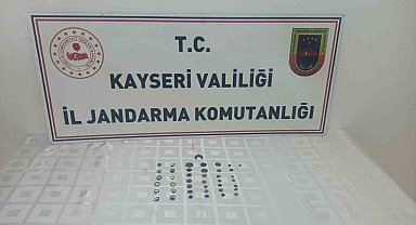 Kaçak kazıda çıkardığı tarihi eserleri satmaya hazırlanan şahıs yakalandı