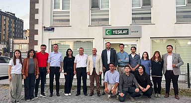 Lise öğrencileri, Yeşilay'da Parlamenter Tipi Münazara Projesi'ni anlattı