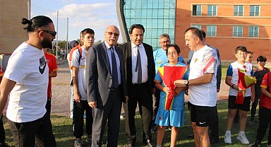 Milli Eğitim Müdürlüğünden Kayserispor'a moral ziyareti