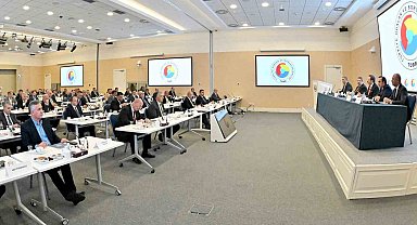 ATO Başkanı Baran, TOBB İç Anadolu Bölge Toplantısı'nda reel sektörün taleplerini dile getirdi