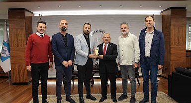 Başkan Büyükkılıç'a KAYMOS'tan "teşekkür" plaketi