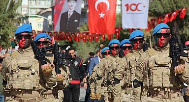 Cumhuriyet'in kuruluşunun 100'üncü yılı Karaman'da kutlandı
