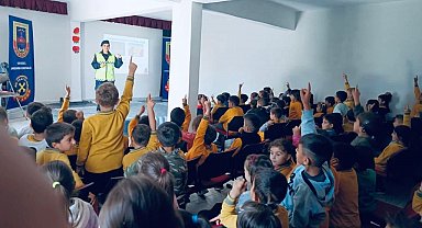 Jandarma'dan 395 öğrenciye 'uygulamalı trafik' eğitimi
