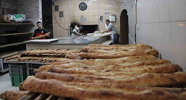Kayserili fırıncı 'ulusal yas' nedeniyle ekmeği 5 TL'ye düşürdü