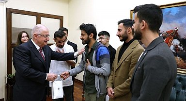 Milli Savunma Bakanı Yaşar Güler, Şırnak ve Hakkarili gençlerle buluştu