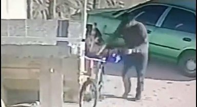 Önce kameraya sonra polise yakalandılar