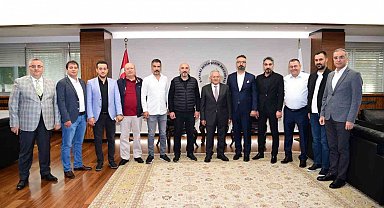 Oto Galericiler Sitesi'nden Başkan Büyükkılıç'a Ziyaret