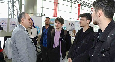 Rektör Altun, ERÜ'nün Yeni Öğrencilerini Karşıladı