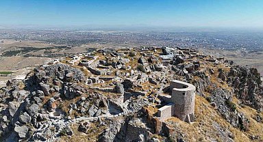 Tarihi Gevale Kalesi'nde 3. etap çalışmalar sürüyor