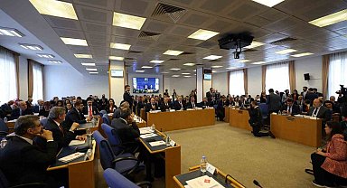 Bakan Işıkhan: "Asgari ücret komisyonunda herkesin mutabık kaldığı bir tutarda uzlaşılacağını ümit ediyoruz"