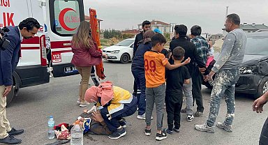 Kazada yaralanan babalarının başında gözyaşı döktüler