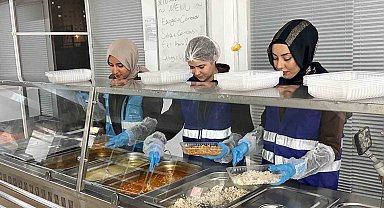 KYK yurtlarında kalan yemekler ihtiyaç sahibi ailelerin yüzünü güldürüyor