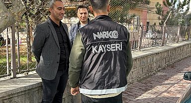 Narkotik polisi okul çevrelerini denetliyor