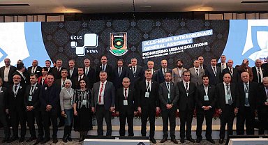 UCLG Başkanı Altay: "İsrail acımasız bir soykırıma imza atıyor"