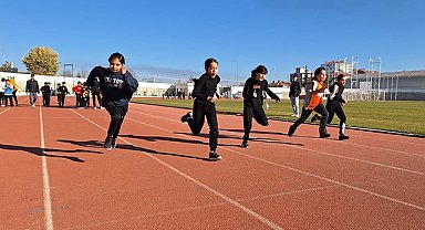 Karaman'da düzenlenen U14 atletizm il yarışmaları sona erdi