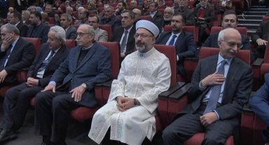 Diyanet İşleri Başkanı Erbaş Ustalara Saygı Paneli'ne katıldı