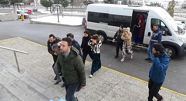 Karaman'da 1 milyon 100 bin liralık ziynet eşyası çalan 3 kadın tutuklandı