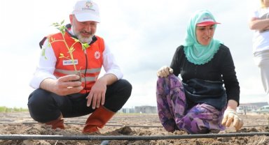Başkan Çolakbayrakdar, "Projelerimizde kadınlara, her zaman pozitif ayrımcılık yapıyoruz"