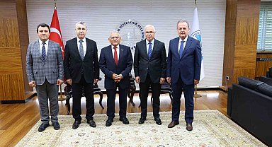 Kaymakamlardan Başkan Büyükkılıç'a "hayırlı olsun" ziyareti