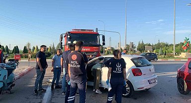 Karaman'da otomobil ile çarpışan kamyonet devrildi: 1 yaralı