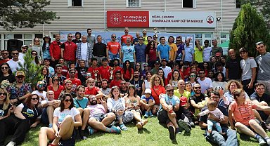 Aladağlar Sky Trail'de derece alan koşucular ödüllerini aldı