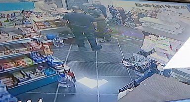 Ankara'da 3 kişinin öldüğü, 1 kişinin yaralandığı komşu cinayetiyle ilgili konuşan esnaf: "Taraflar birkaç gün önce de tartışmıştı"