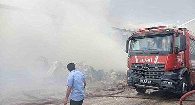 Ankara'da kereste imalathanesinde yangın