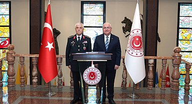 Bakan Güler emekliye ayrılan Jandarma Genel Komutanı Orgeneral Çetin'i kabul etti