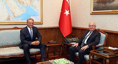 Bakan Güler veda ziyareti gerçekleştiren ABD'nin Ankara Büyükelçisi Flake'i kabul etti