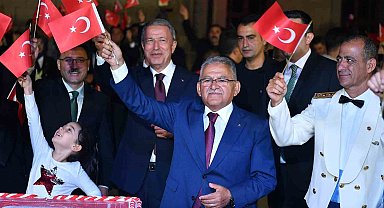 Başkan Büyükkılıç: "Cumhuriyetimizi taçlandıracak eserlerle Türkiye'mizi buluşturmak, şehrimizi buluşturmak hepimizin görevi"