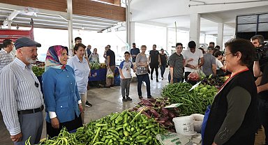 Başkan Çolakbayrakdar: "Yüzde 100 ekolojik pazar, Türkiye'ye model oldu"