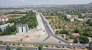 Büyükkılıç, iki bulvarı birbirine bağlayan yeni yolu inceledi