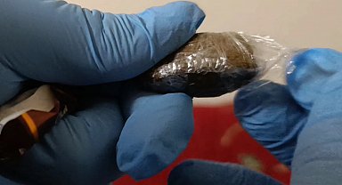 Gurbetçinin çikolata paketlerinden uyuşturucu çıktı