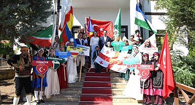 I. Uluslararası Beypazarı Halk Dansları ve Müzik Festivali coşkulu bir kortejle başladı