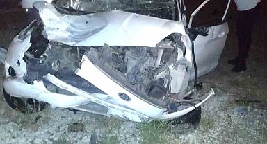 Kırşehir'de otomobil şarampole uçtu: 1 ölü, 1 yaralı