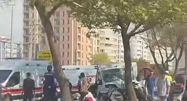 Konya'da 2 kişinin öldüğü trafik kazası güvenlik kamerasına yansıdı