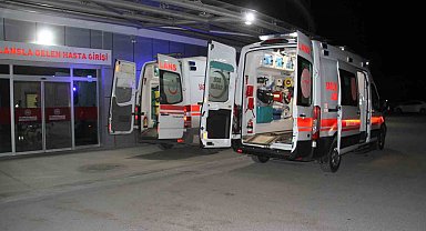 Konya'da motosiklet devrildi: 2 yaralı