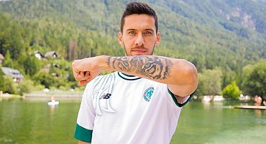 Umut Nayir: "Milli takıma çağırıldığım için çok mutluyum ve gururluyum"